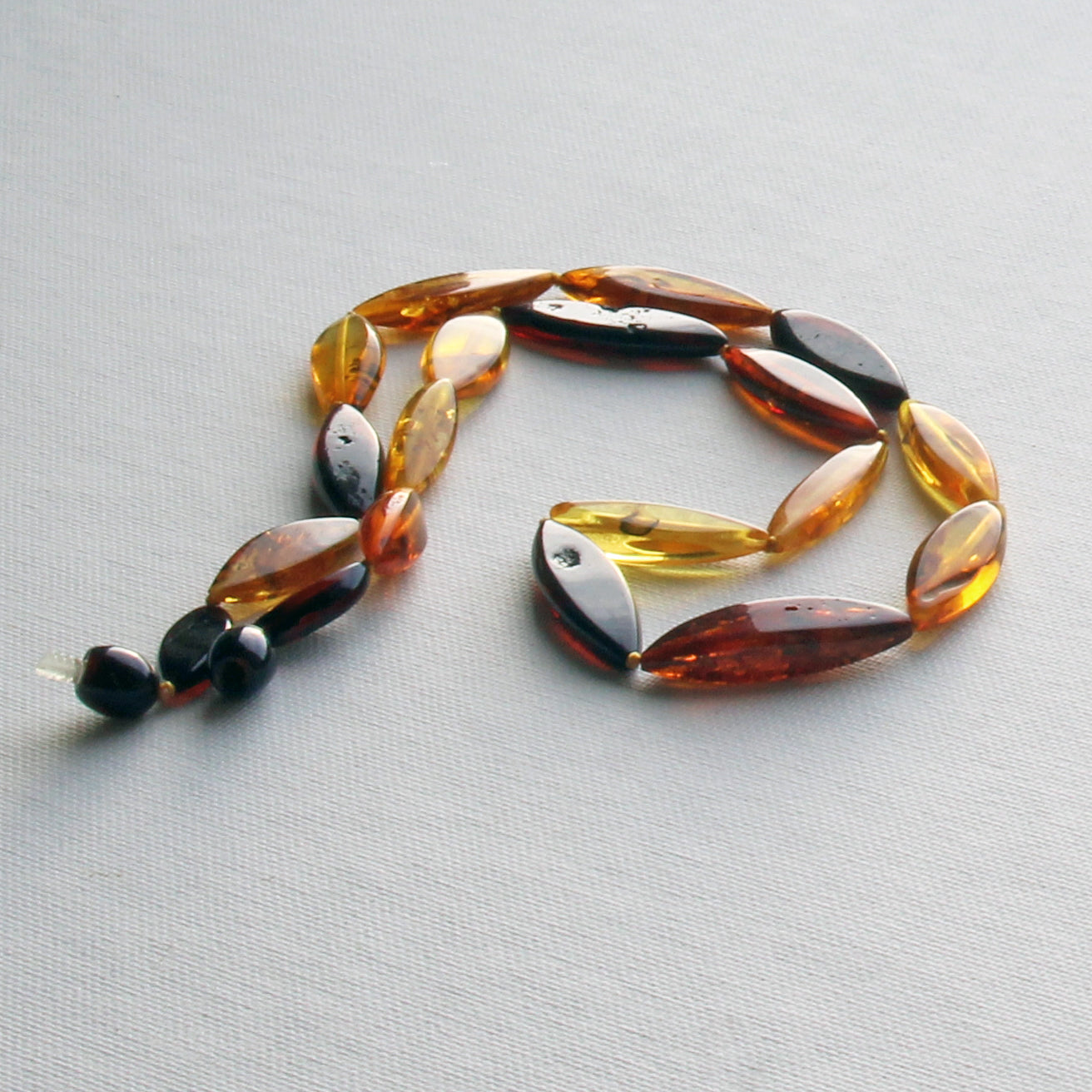 Exquisite Amber Necklace, Baltic Amber Necklace, Multicolor Amber Stones Beads, Elegant Amber Necklace, Women's Gemstone Necklace