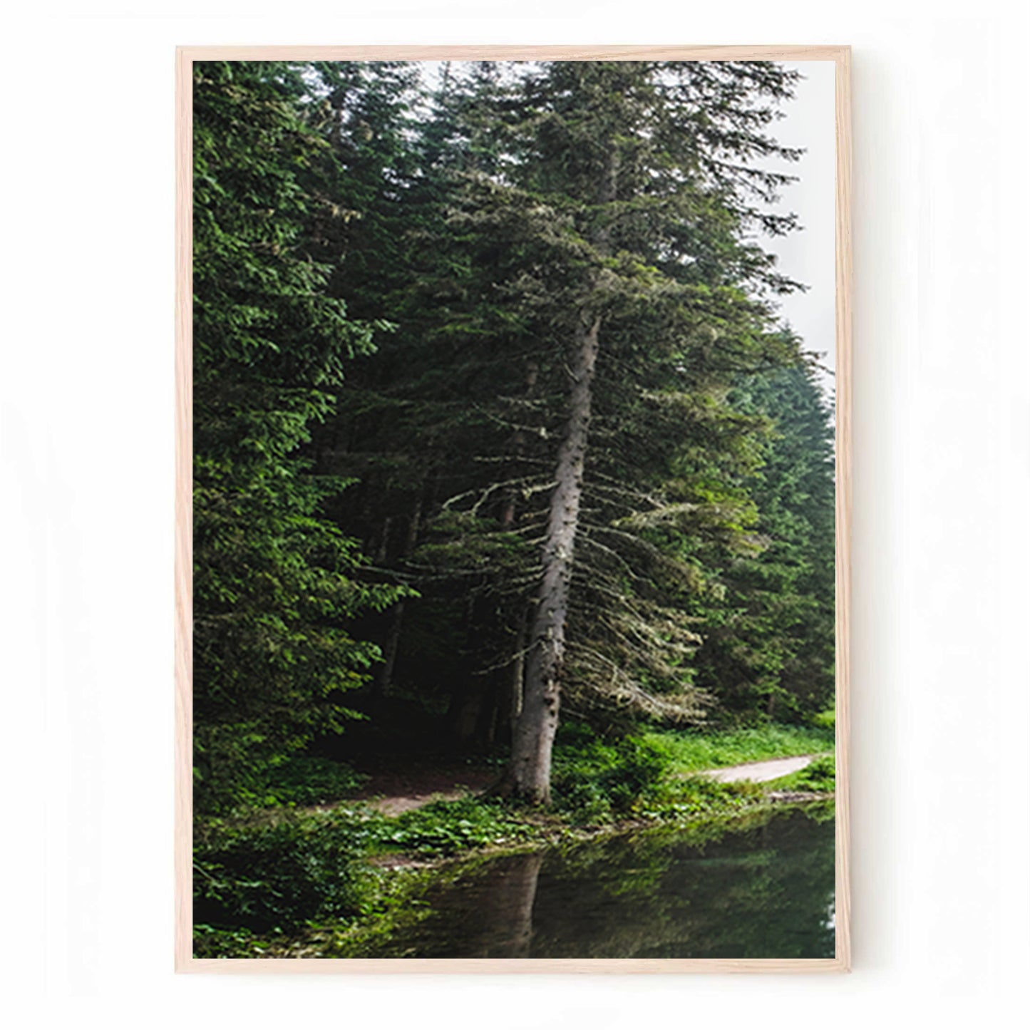 Nordischer Waldfluss Wandkunst | Grüne Landschaft mit Fluss Triptychon