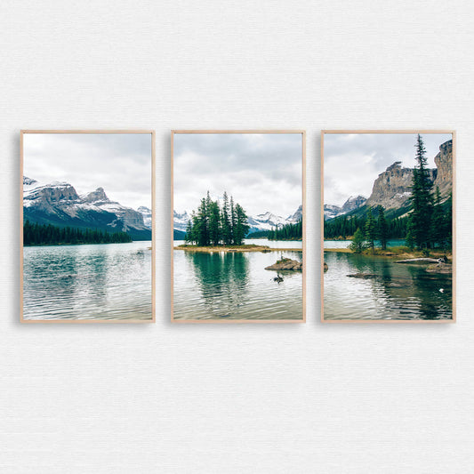 Spirit island on Maligne lake print set.