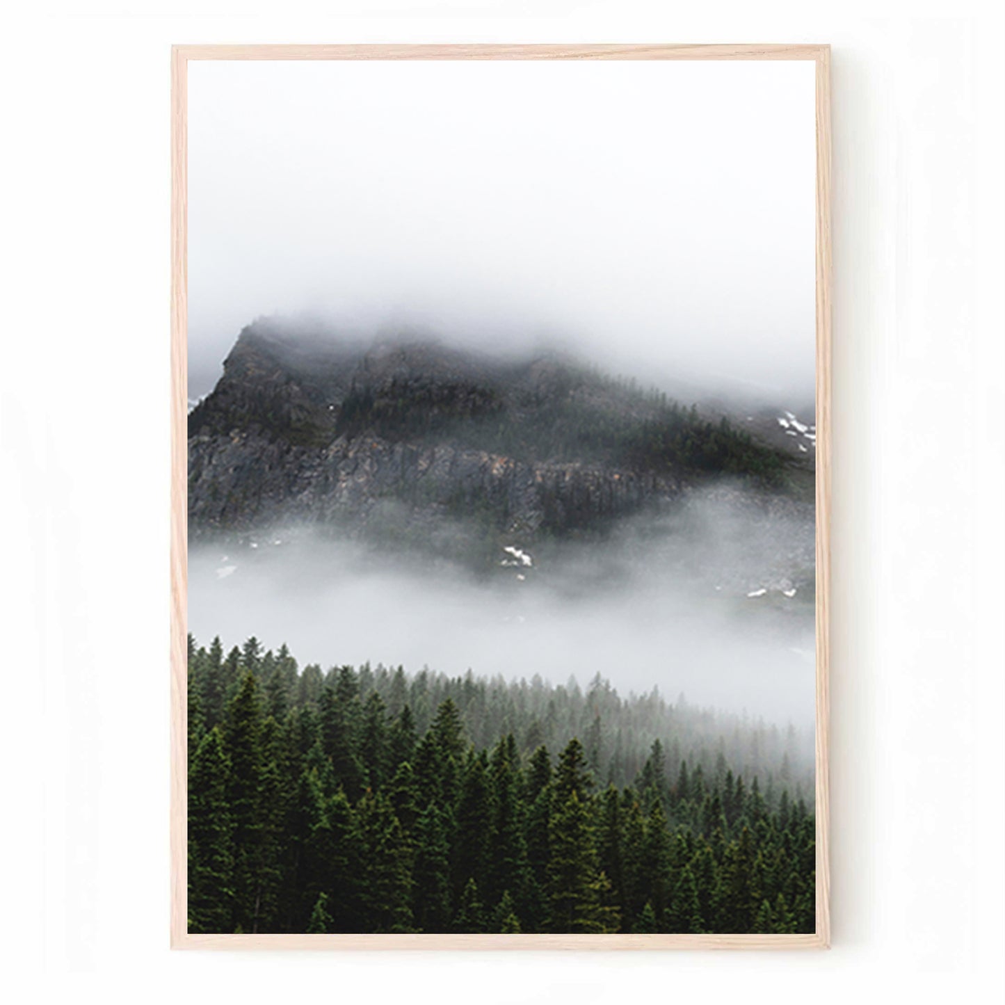 Nordisches Natur-Wandbild mit nebliger Landschaft, Triptychon „Neblige Berge“