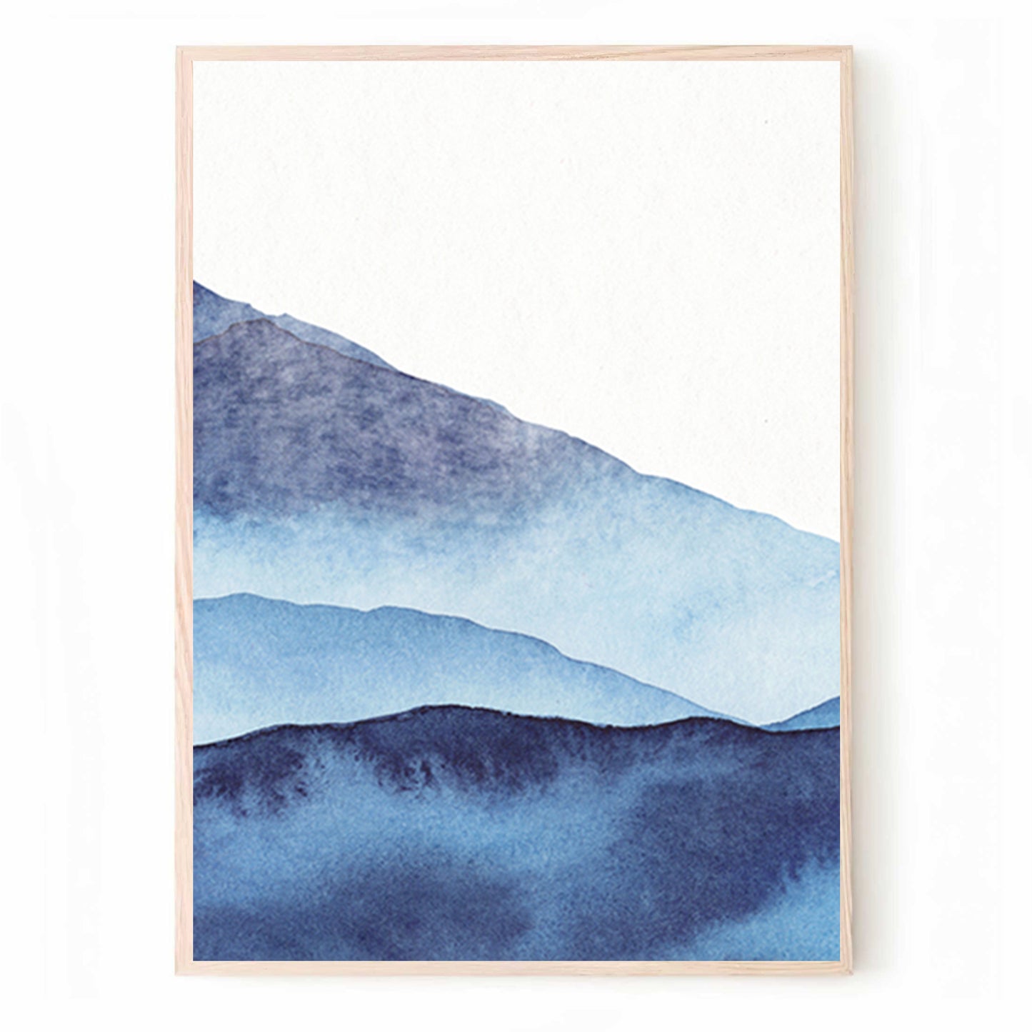 Aquarelle abstraite représentant un paysage de montagne bleu | Art bleu marine